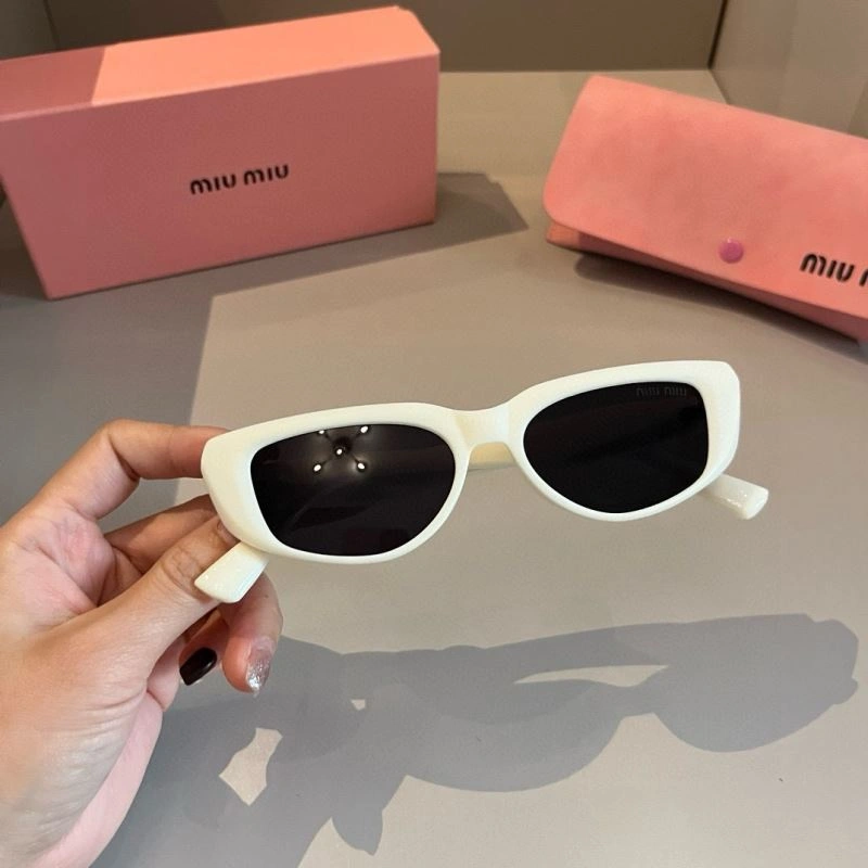 Miu Miu Sunglasses Sleek 281396