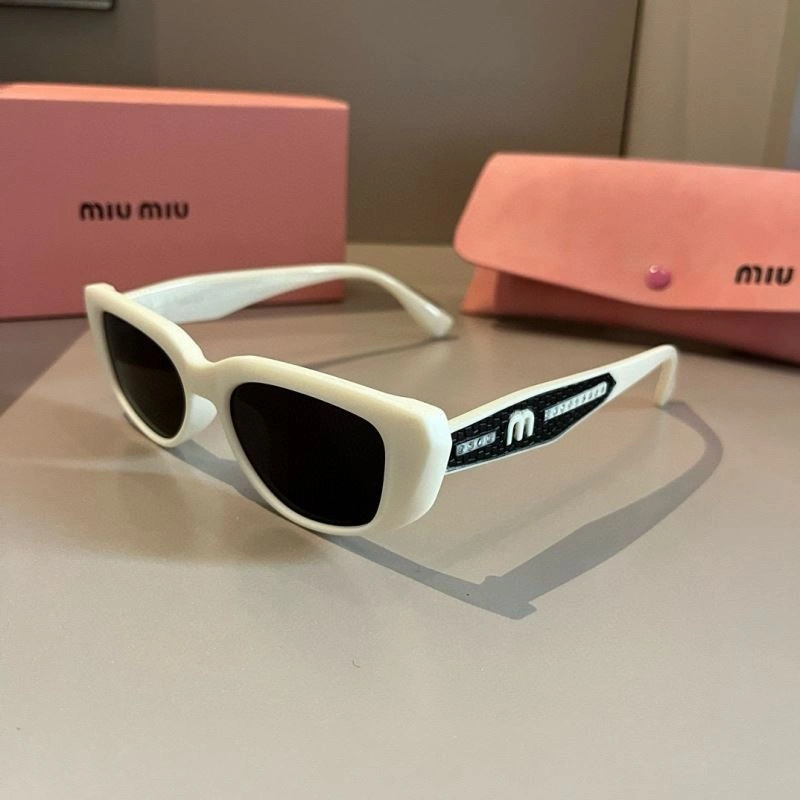 Miu Miu Sunglasses Sleek 281396