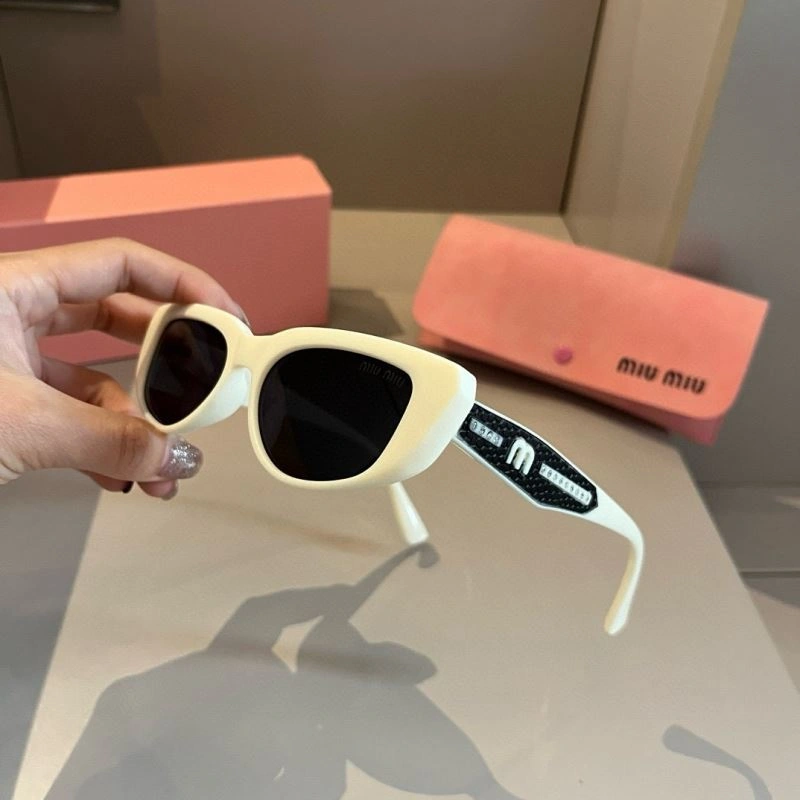 Miu Miu Sunglasses Sleek 281396