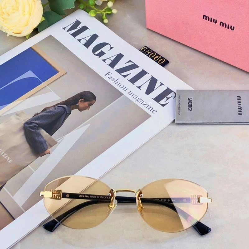 Miu Miu Sunglasses Lightweight 281402