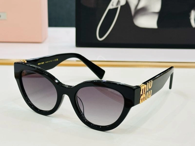 MultiPurpose Miu Miu Sunglasses 281416