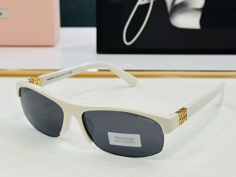 FlexibleFit Miu Miu Sunglasses 281417