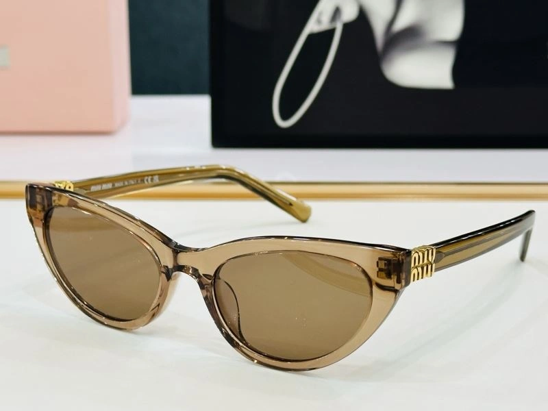 Bold Miu Miu Sunglasses 281390