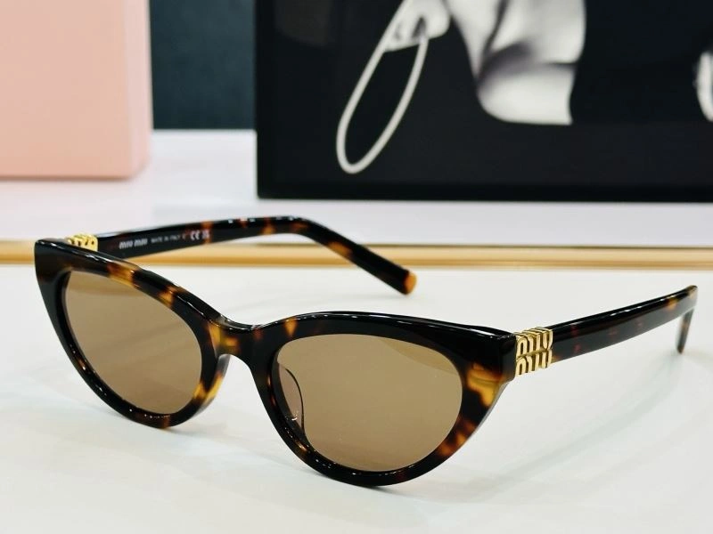 Bold Miu Miu Sunglasses 281390