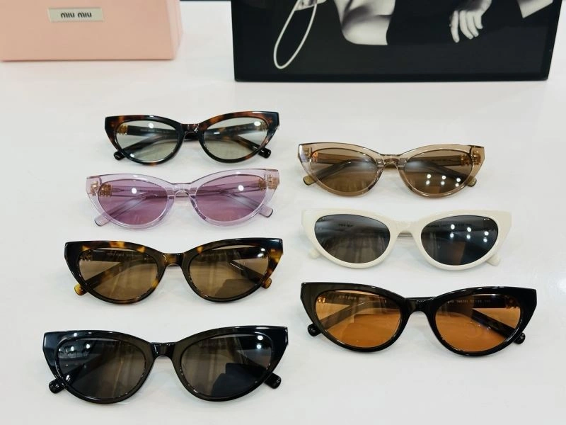 Bold Miu Miu Sunglasses 281390
