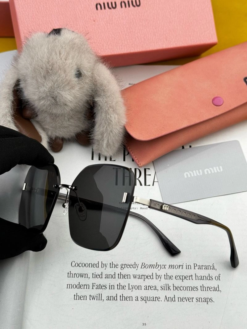 GoodFit Miu Miu Sunglasses 281399