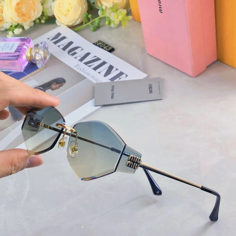 Miu Miu Sunglasses Sleek 281409