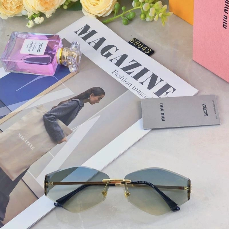 Miu Miu Sunglasses Sleek 281409