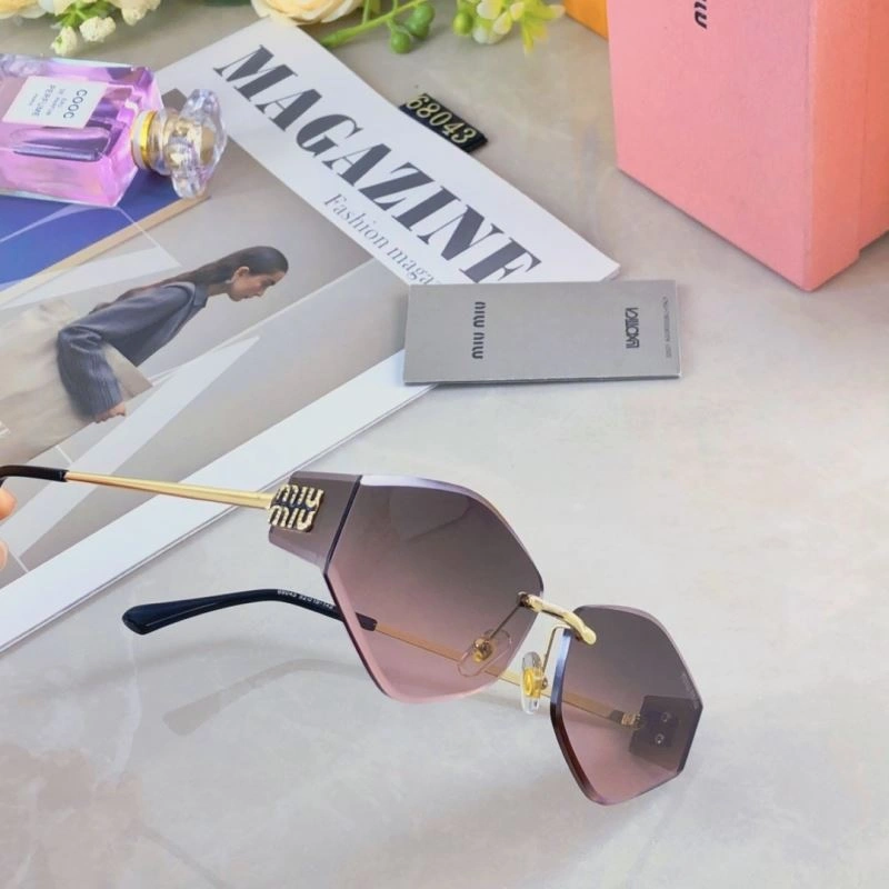 Miu Miu Sunglasses Sleek 281409