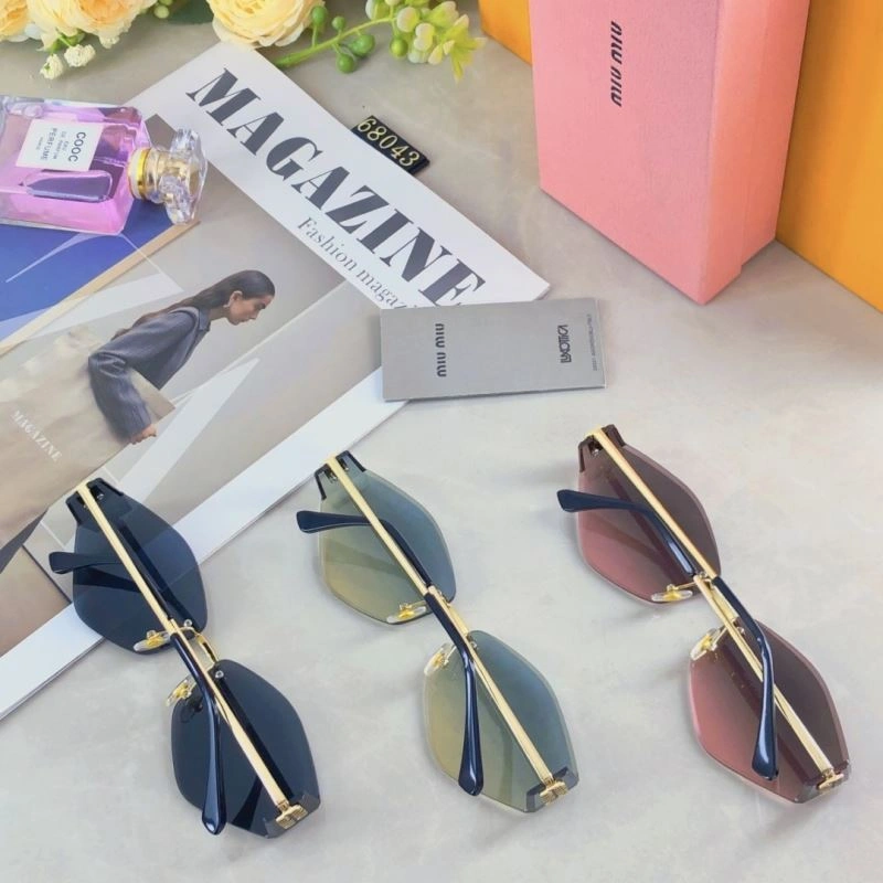 Miu Miu Sunglasses Sleek 281409