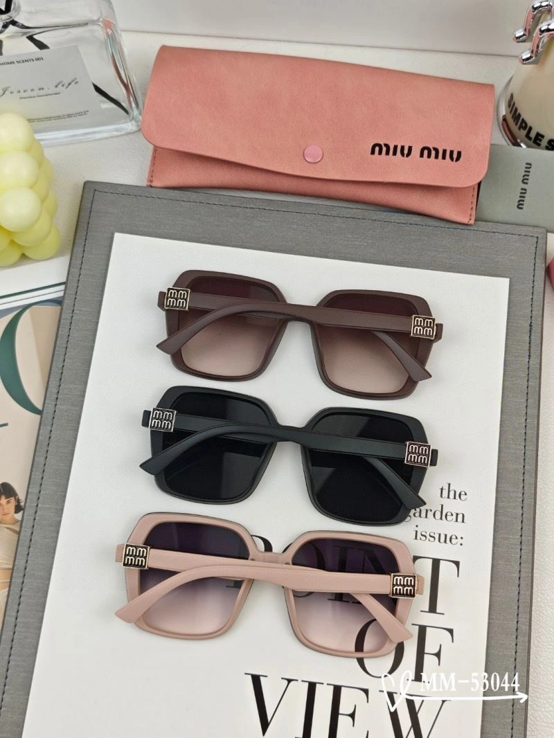 ComfortFit Miu Miu Sunglasses 281394