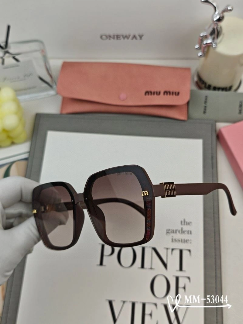 ComfortFit Miu Miu Sunglasses 281394