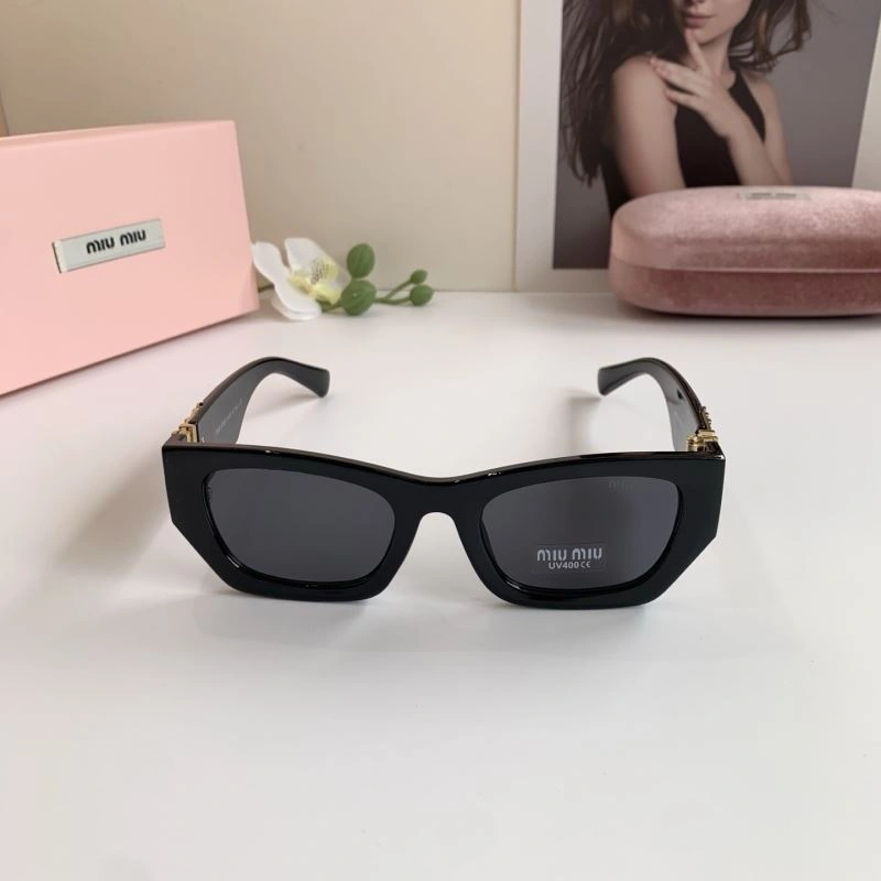 OdorResistant Miu Miu Sunglasses 281387
