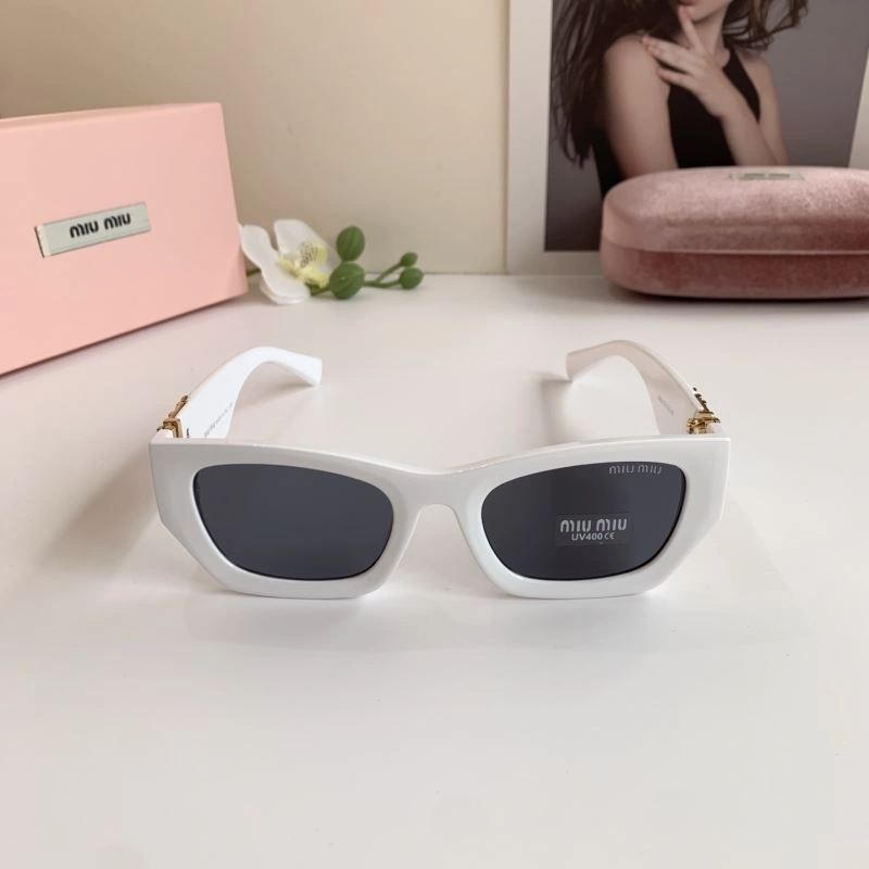 Miu Miu Sunglasses NewStyle 281384
