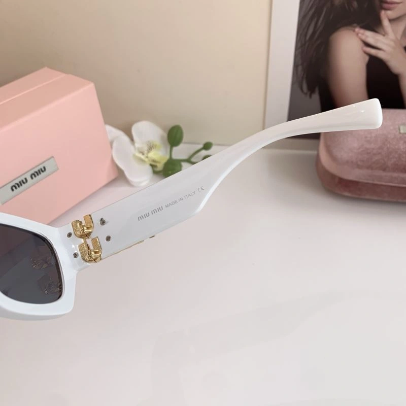 Miu Miu Sunglasses NewStyle 281384