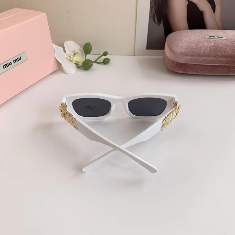 Miu Miu Sunglasses NewStyle 281384