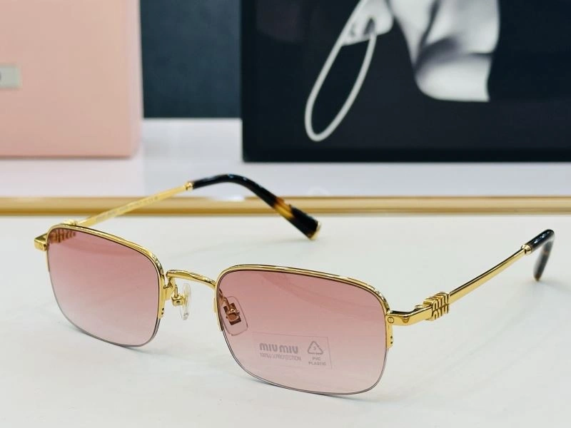 Miu Miu Sunglasses RelaxedFit 281385