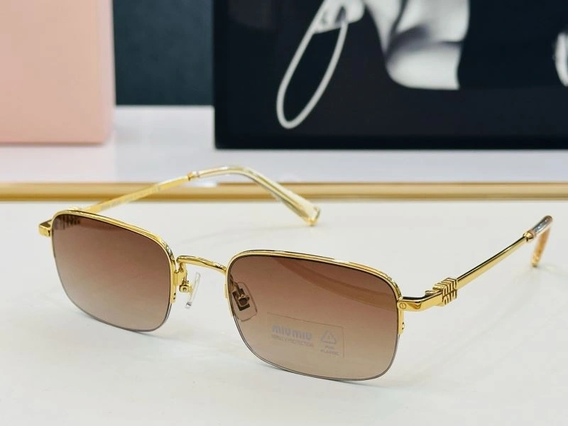 Miu Miu Sunglasses RelaxedFit 281385