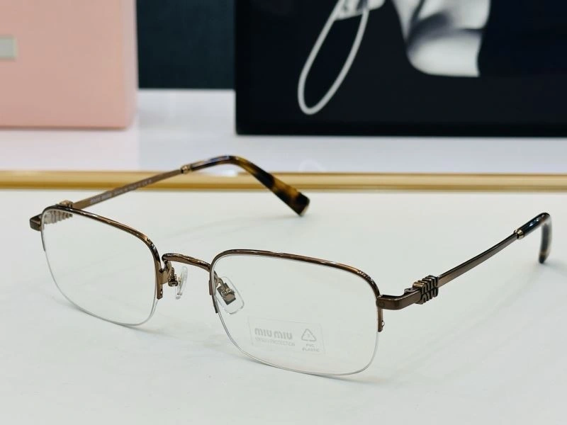 Miu Miu Sunglasses RelaxedFit 281385