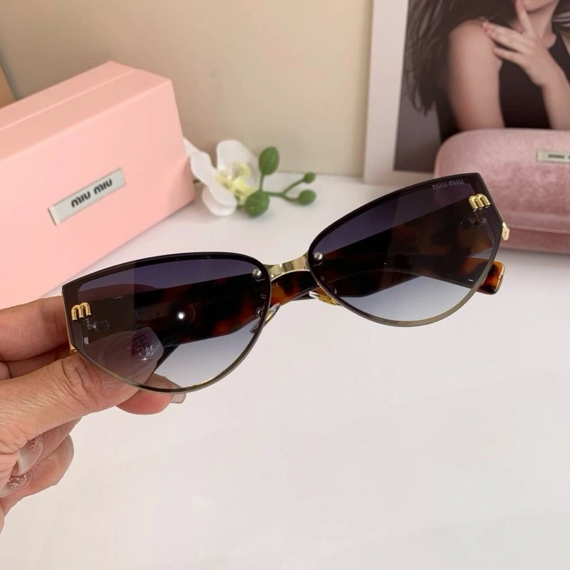 Durable Miu Miu Sunglasses 281383