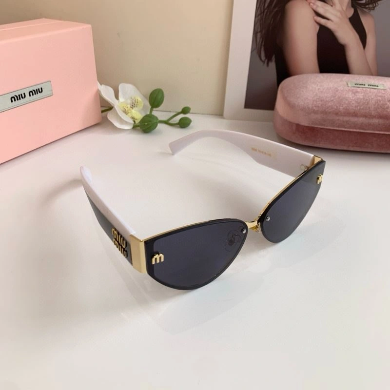 SoftTouch Miu Miu Sunglasses 281382