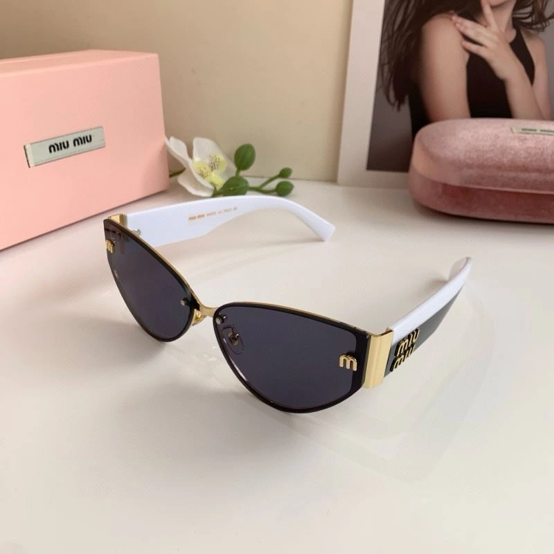 SoftTouch Miu Miu Sunglasses 281382