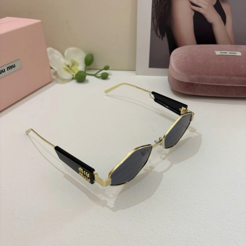 Miu Miu Sunglasses QuickDry 281381