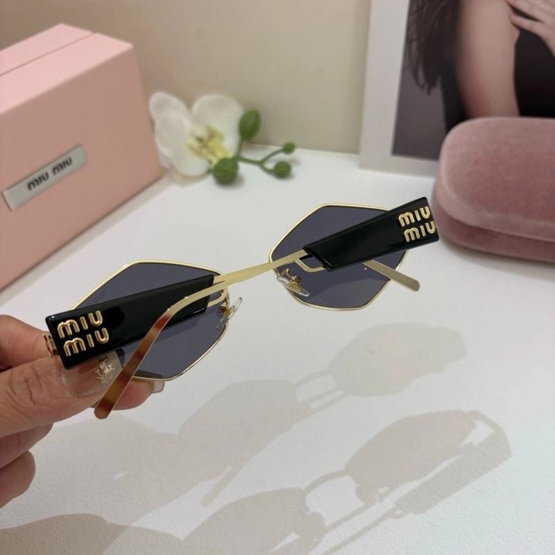 Miu Miu Sunglasses QuickDry 281381