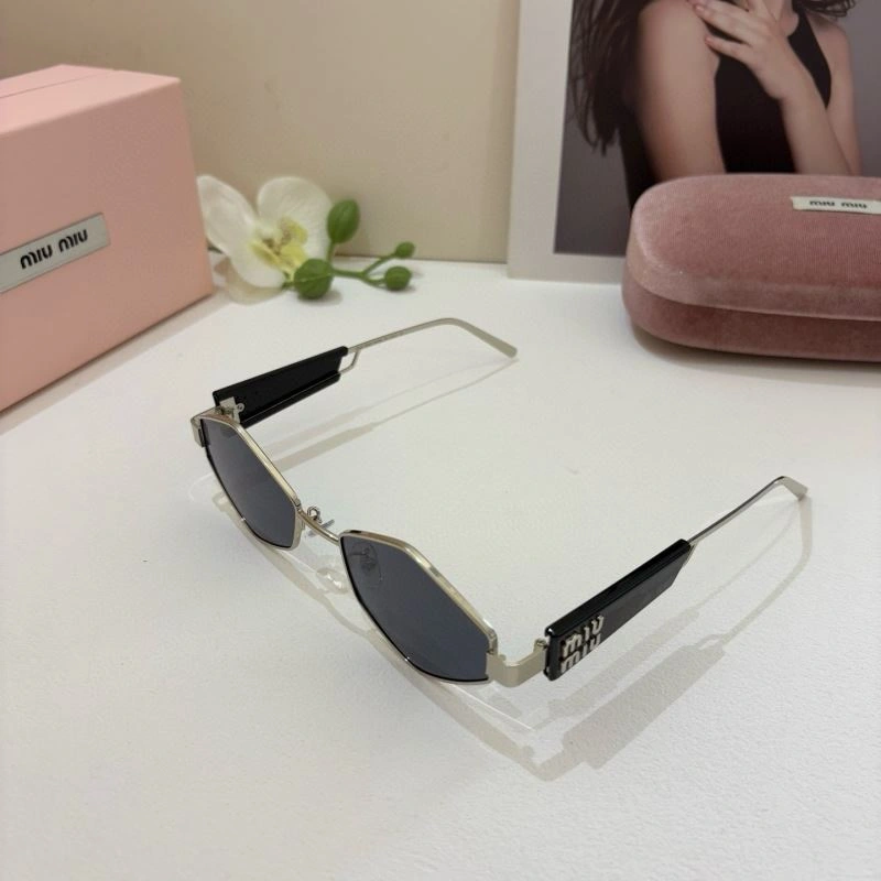 Affordable Miu Miu Sunglasses 281380