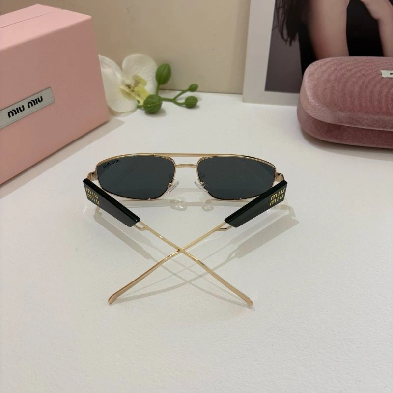 OdorResistant Miu Miu Sunglasses 281368