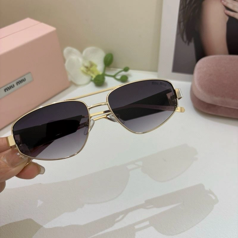WrinkleFree Miu Miu Sunglasses 281360