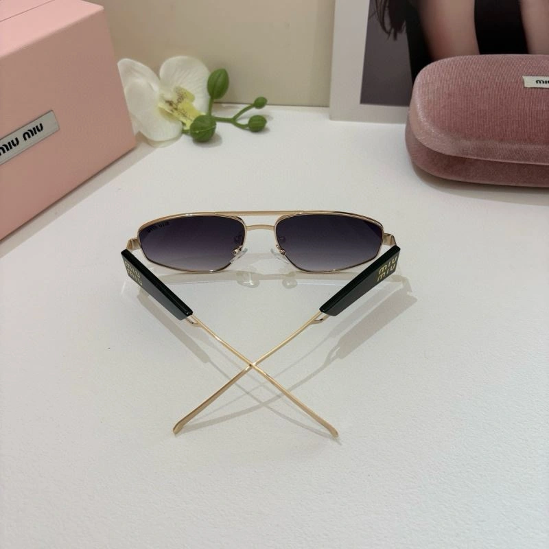 WrinkleFree Miu Miu Sunglasses 281360