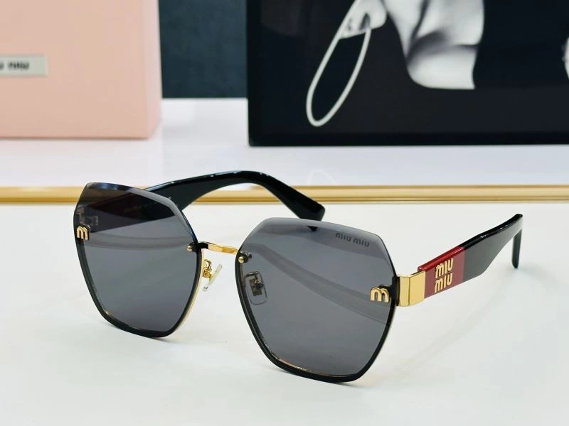 Miu Miu Sunglasses Snug 281375