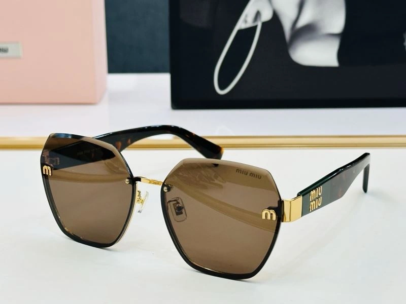 Miu Miu Sunglasses Snug 281375
