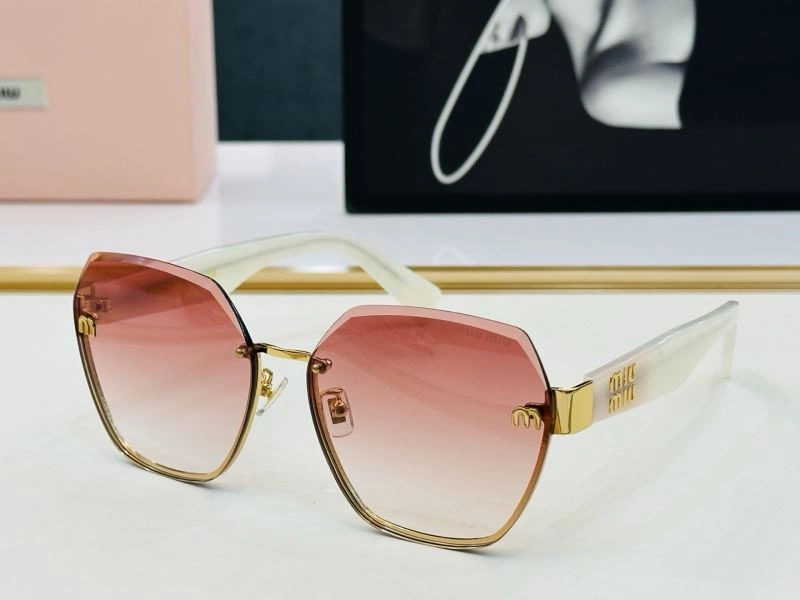 Miu Miu Sunglasses Snug 281375