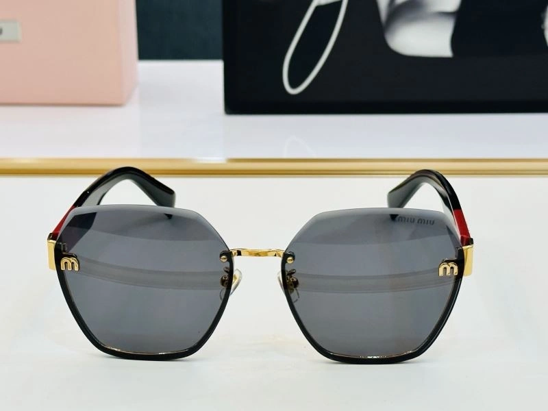 Miu Miu Sunglasses Snug 281375