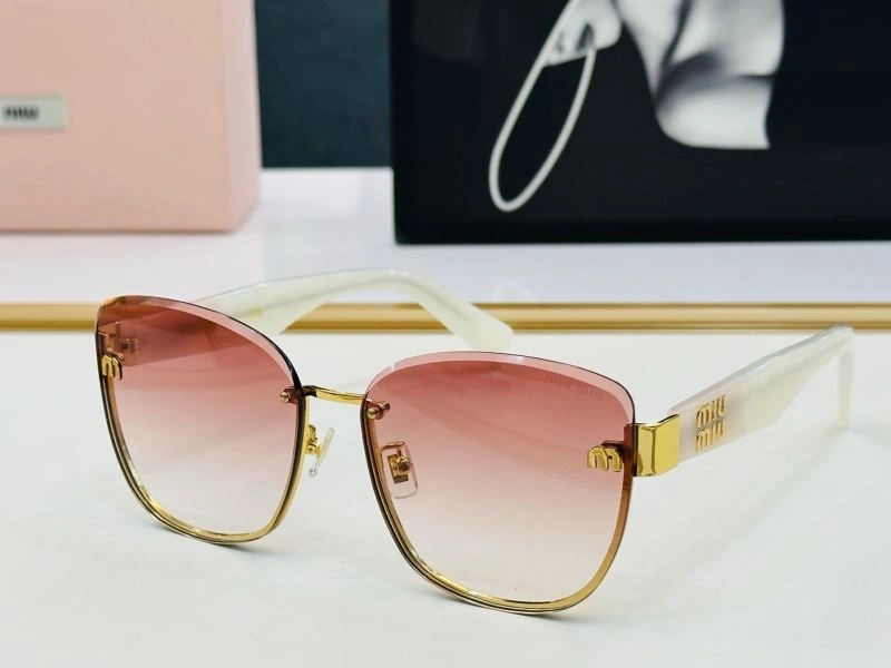 UrbanStyle Miu Miu Sunglasses 281371