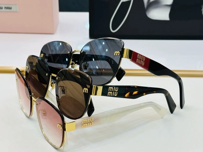 UrbanStyle Miu Miu Sunglasses 281371