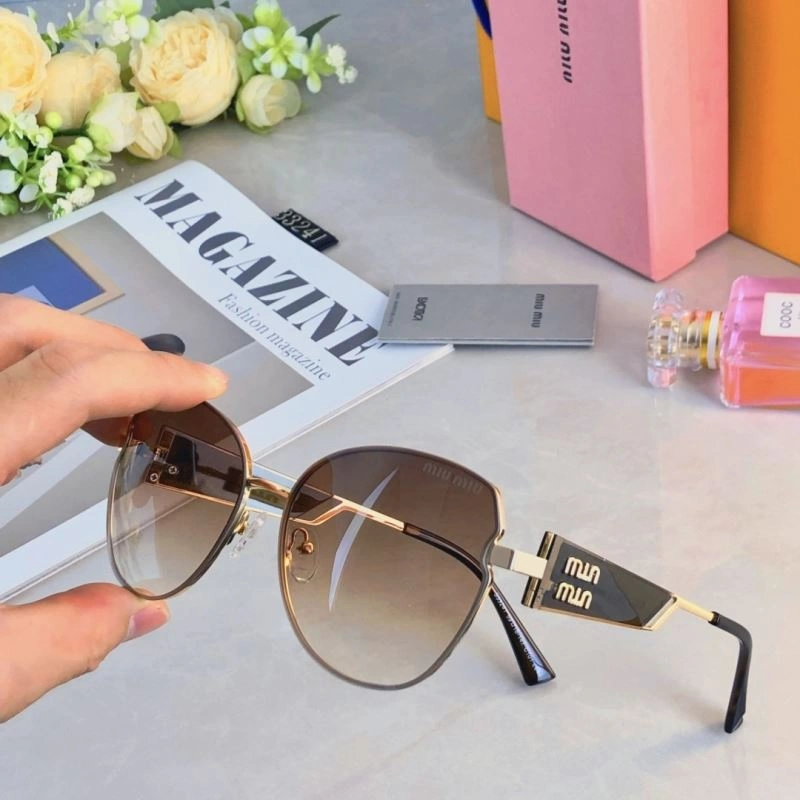 Miu Miu Sunglasses Vibrant 281378