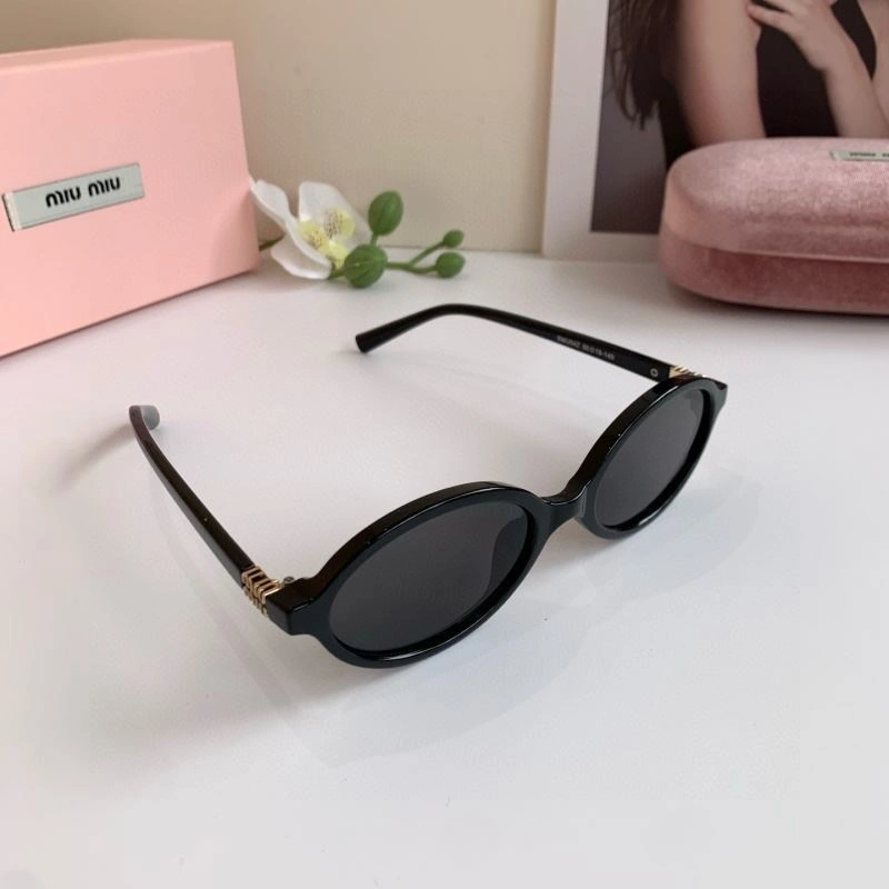 Versatile Miu Miu Sunglasses 281362