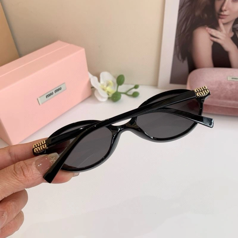 Versatile Miu Miu Sunglasses 281362