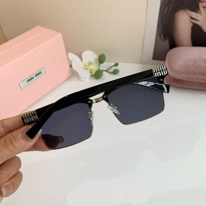 Miu Miu Sunglasses Unisex 281366