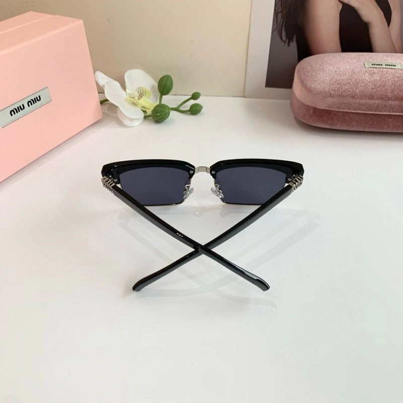 Miu Miu Sunglasses Unisex 281366