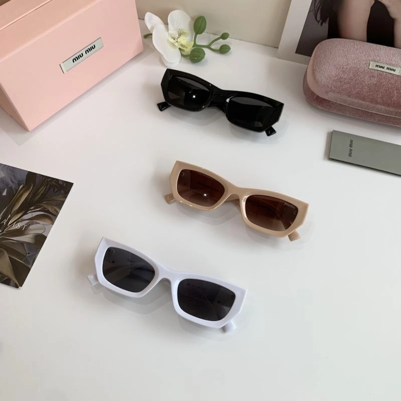 Miu Miu Sunglasses Practical 281374