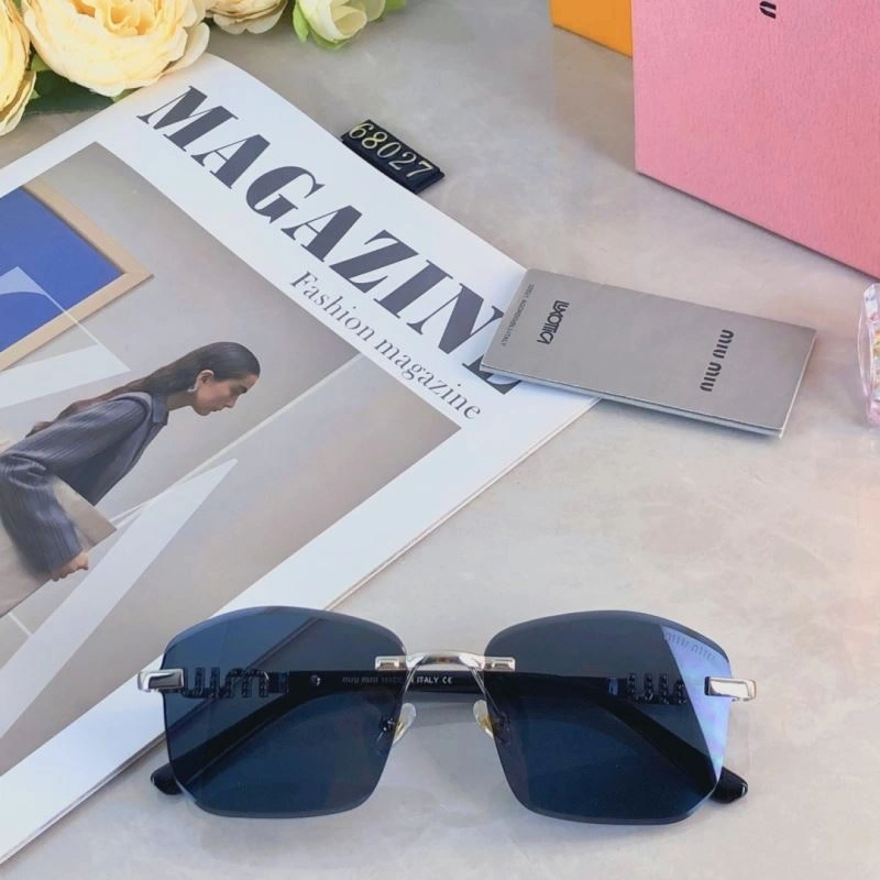 Classic Miu Miu Sunglasses 281376