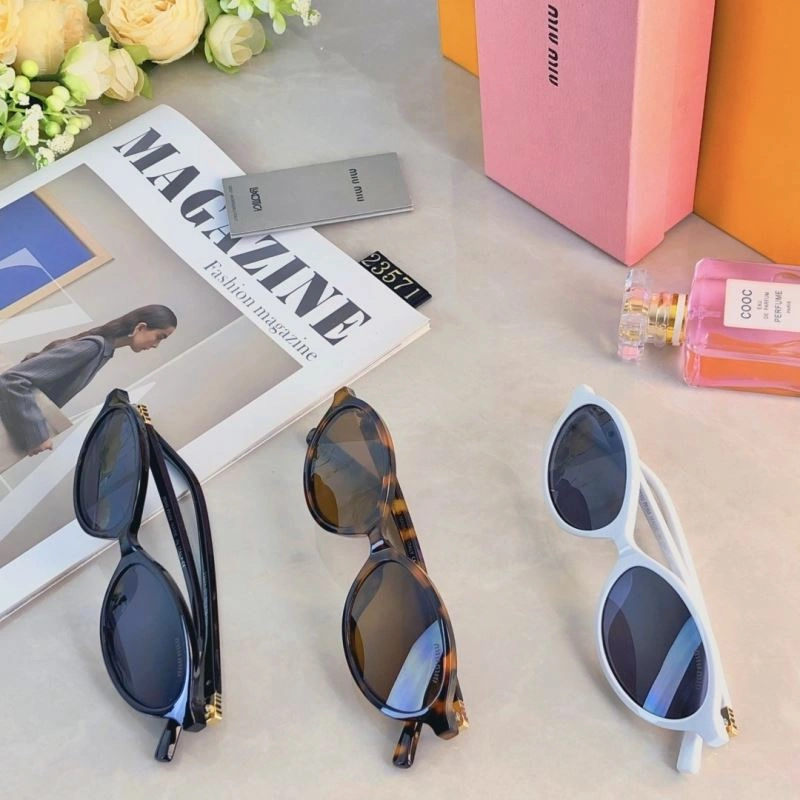 MultiPurpose Miu Miu Sunglasses 281377