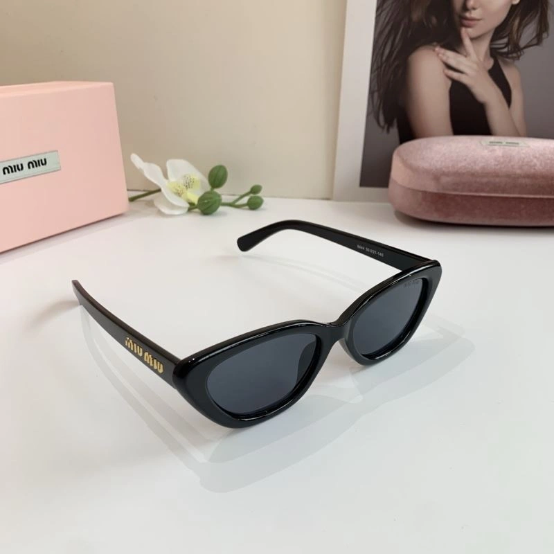 SunProtective Miu Miu Sunglasses 281364