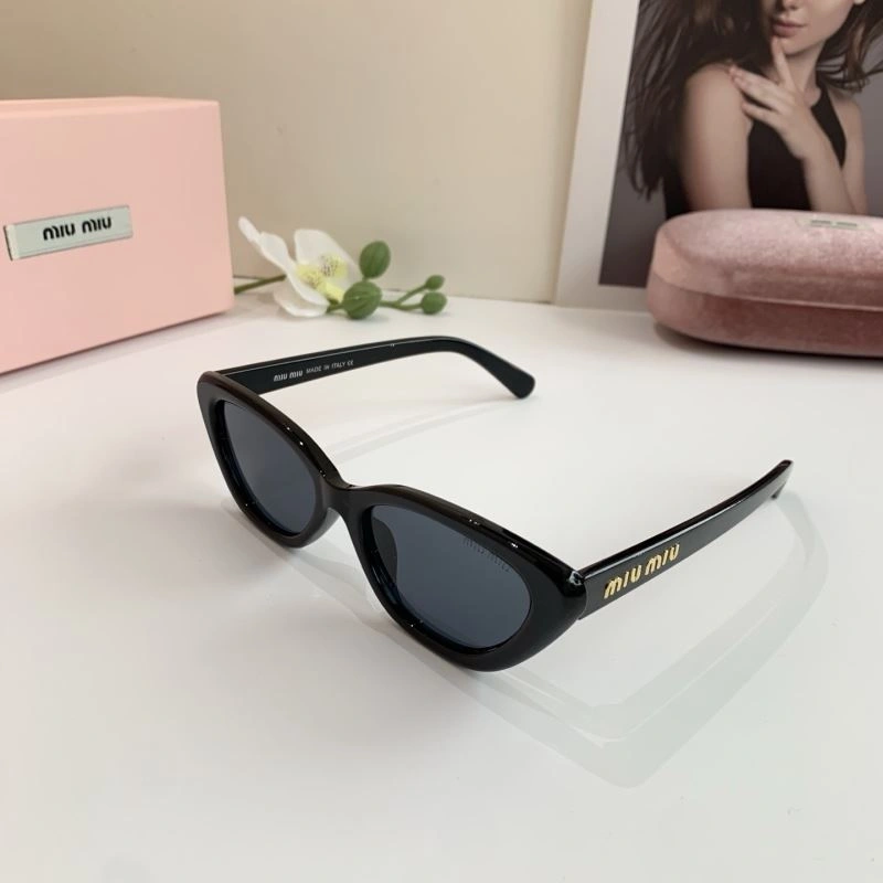 SunProtective Miu Miu Sunglasses 281364