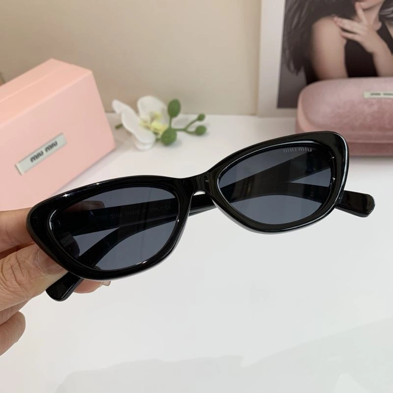 SunProtective Miu Miu Sunglasses 281364