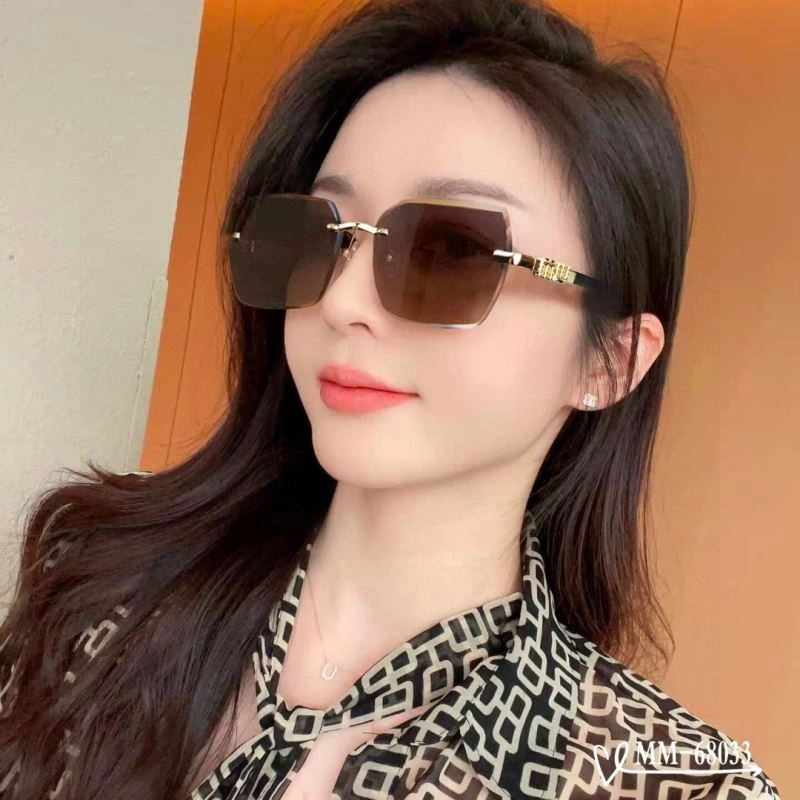 Miu Miu Sunglasses Sporty 281358